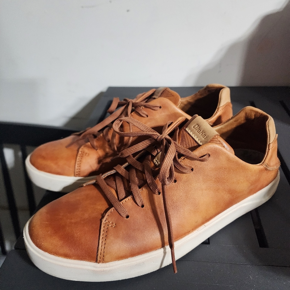 OluKai Men's Brown Leather Sneakers
